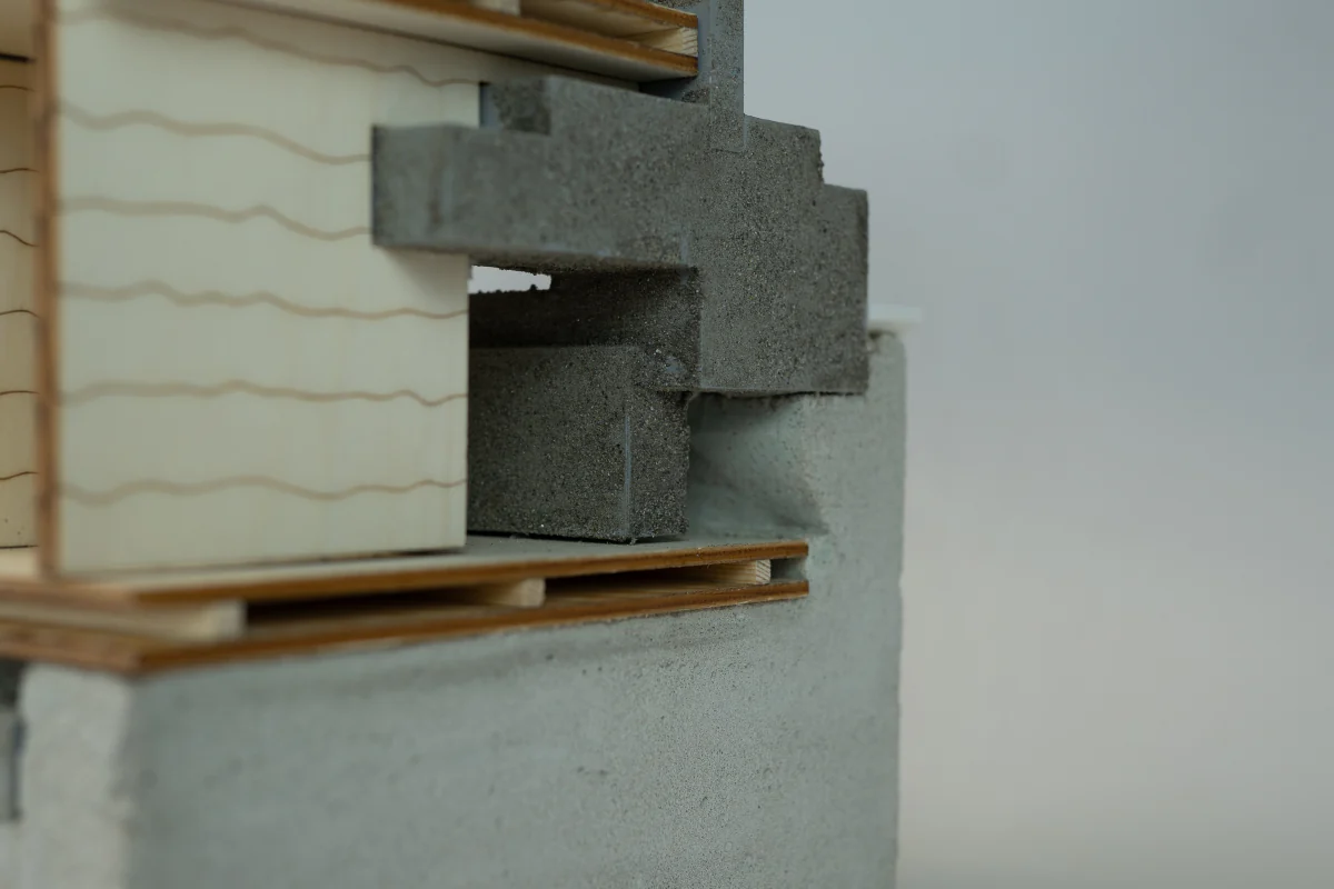 Chunk model M 1:50, side